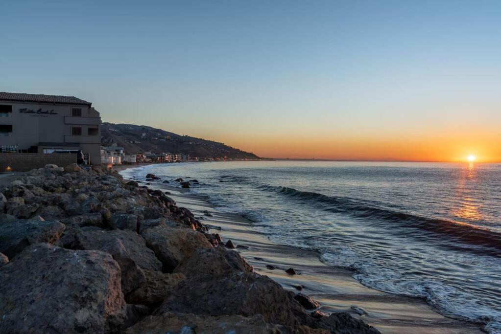Malibu Sand Carbon Beach Suites Exterior foto